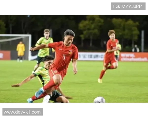 香港明星足球队：团结拼搏展现足球精神与城市风采