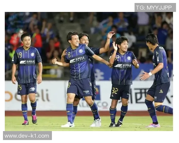 精彩亚冠足球直播全程回顾与分析让你不再错过每一个进球瞬间