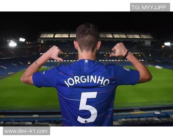 足球衣服的选择与搭配技巧助你成为场上最靓的仔